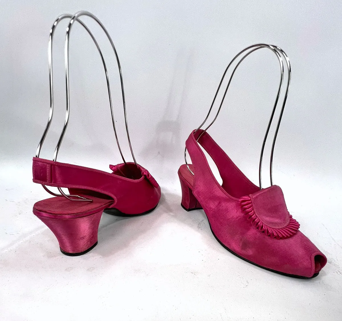 40s Vintage Peeptoe Heels Rose Pink Satin Ruffled Slippers Slingback Shoes Daniel Green VFG