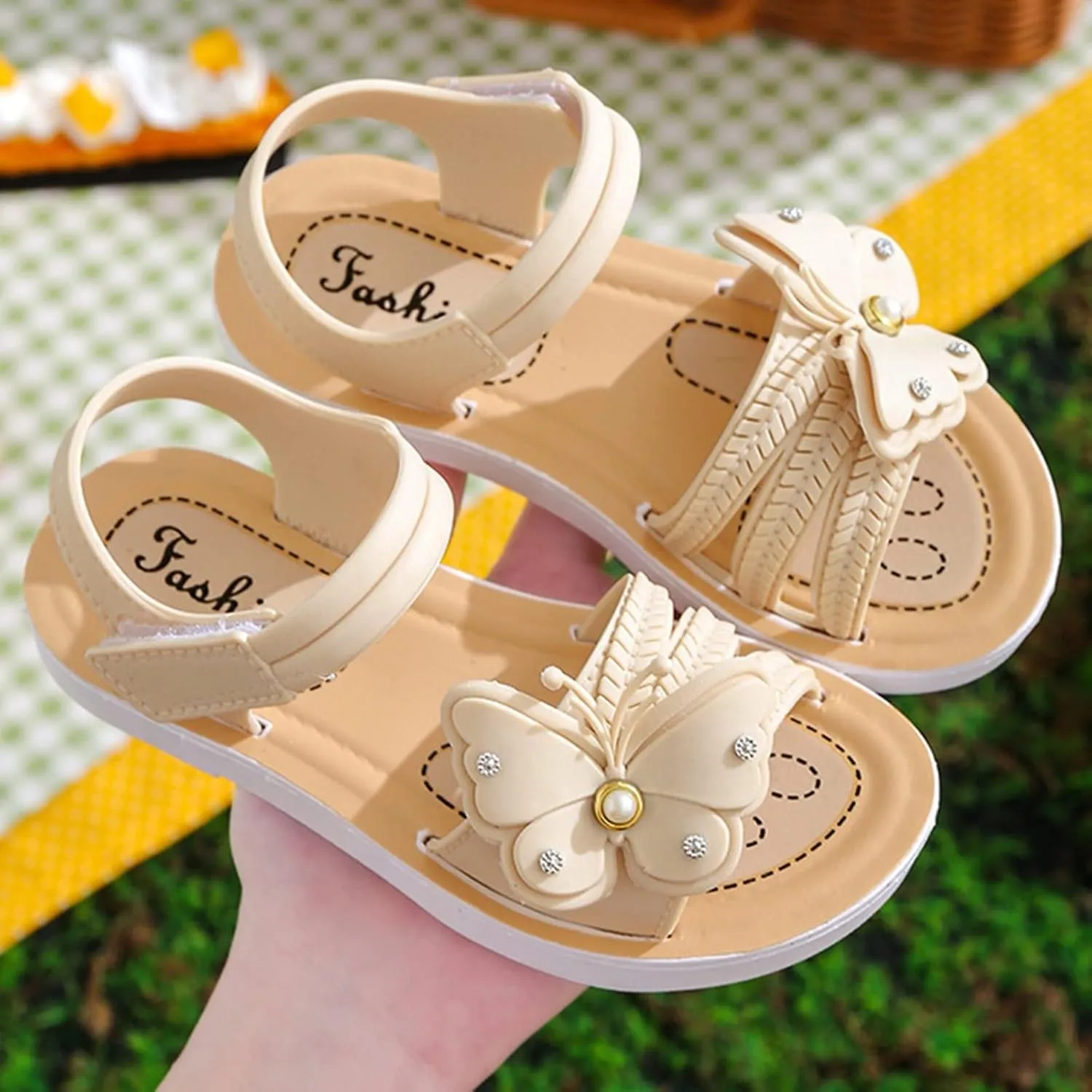 Children Girls Low Heel Dress Sandals Summer New Soft Sole Non Slip Comfortable Fashion Princess Shoes Bow Cute Summer Weeding Sandals