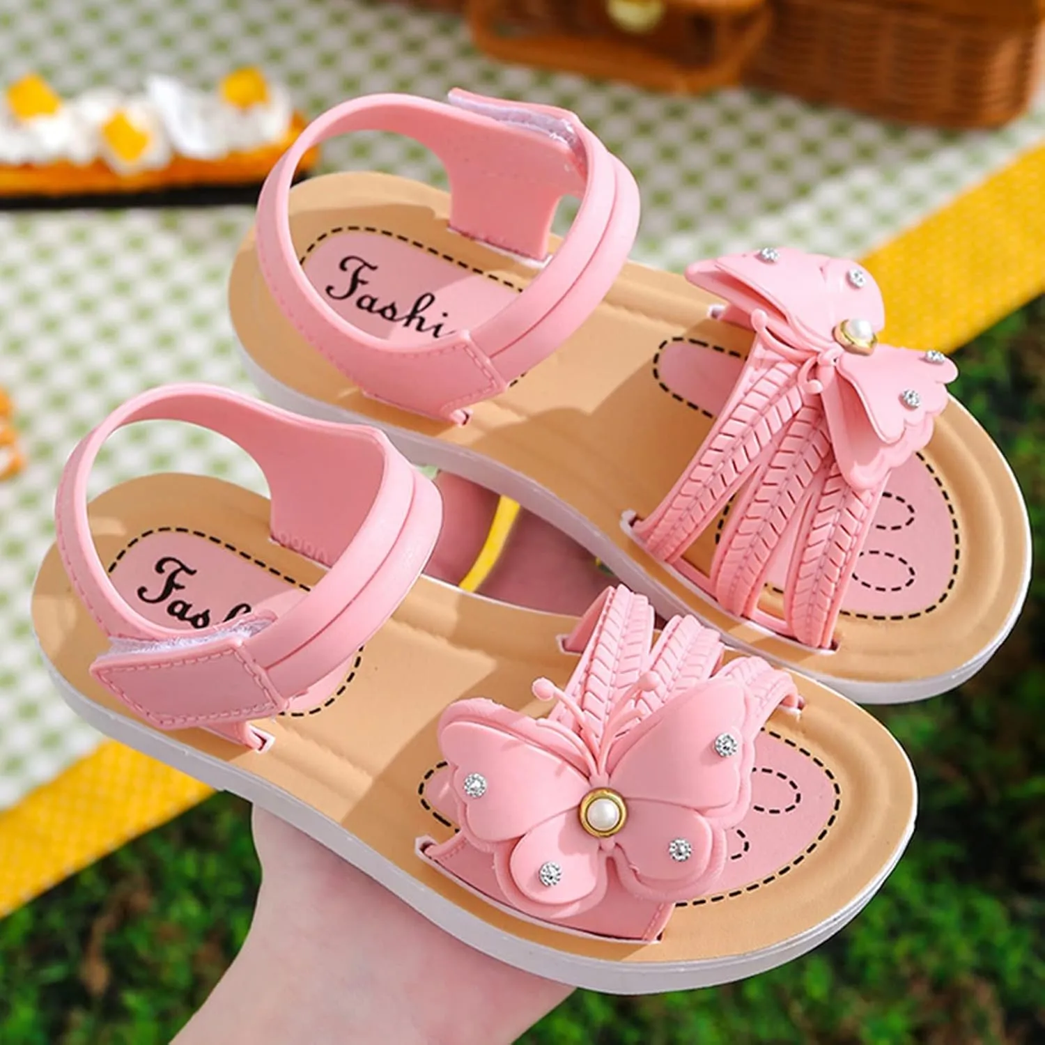 Children Girls Low Heel Dress Sandals Summer New Soft Sole Non Slip Comfortable Fashion Princess Shoes Bow Cute Summer Weeding Sandals