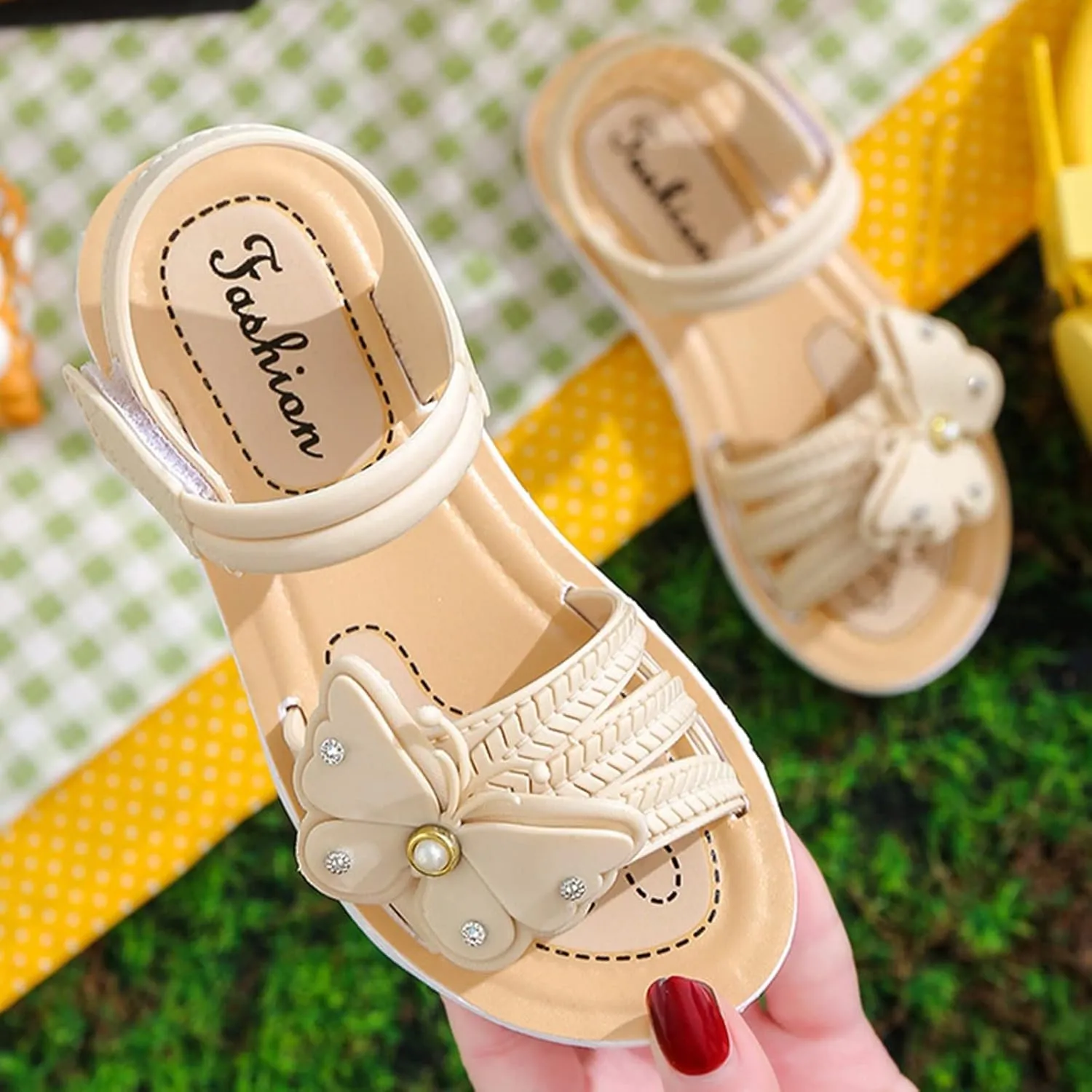 Children Girls Low Heel Dress Sandals Summer New Soft Sole Non Slip Comfortable Fashion Princess Shoes Bow Cute Summer Weeding Sandals