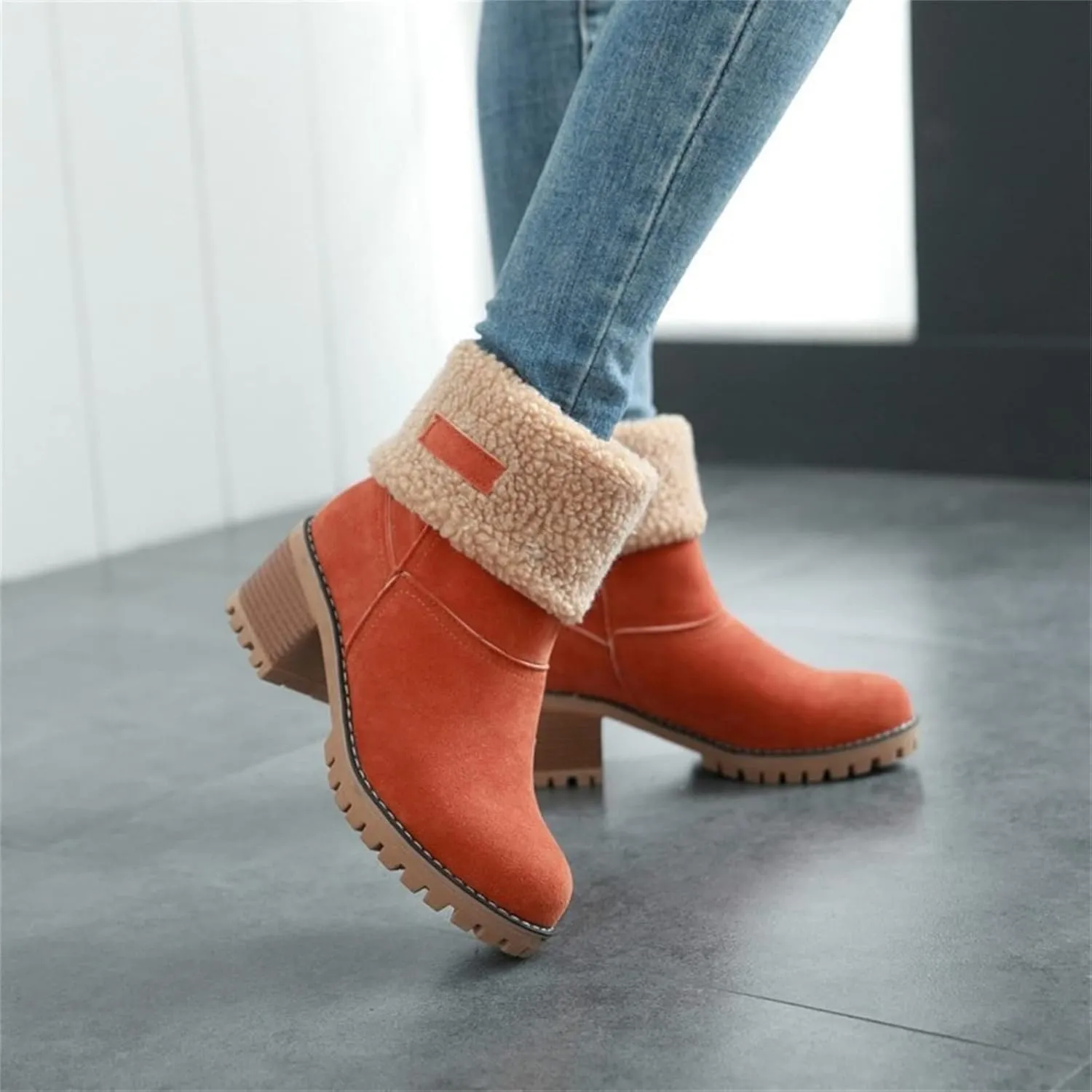 Lausiuoe Winter Boots For Women Fashion Wide Calf Snow Boots Fur Lined Warm Fuzzy booties Casual Outdoor Comfortable Shoes 2022