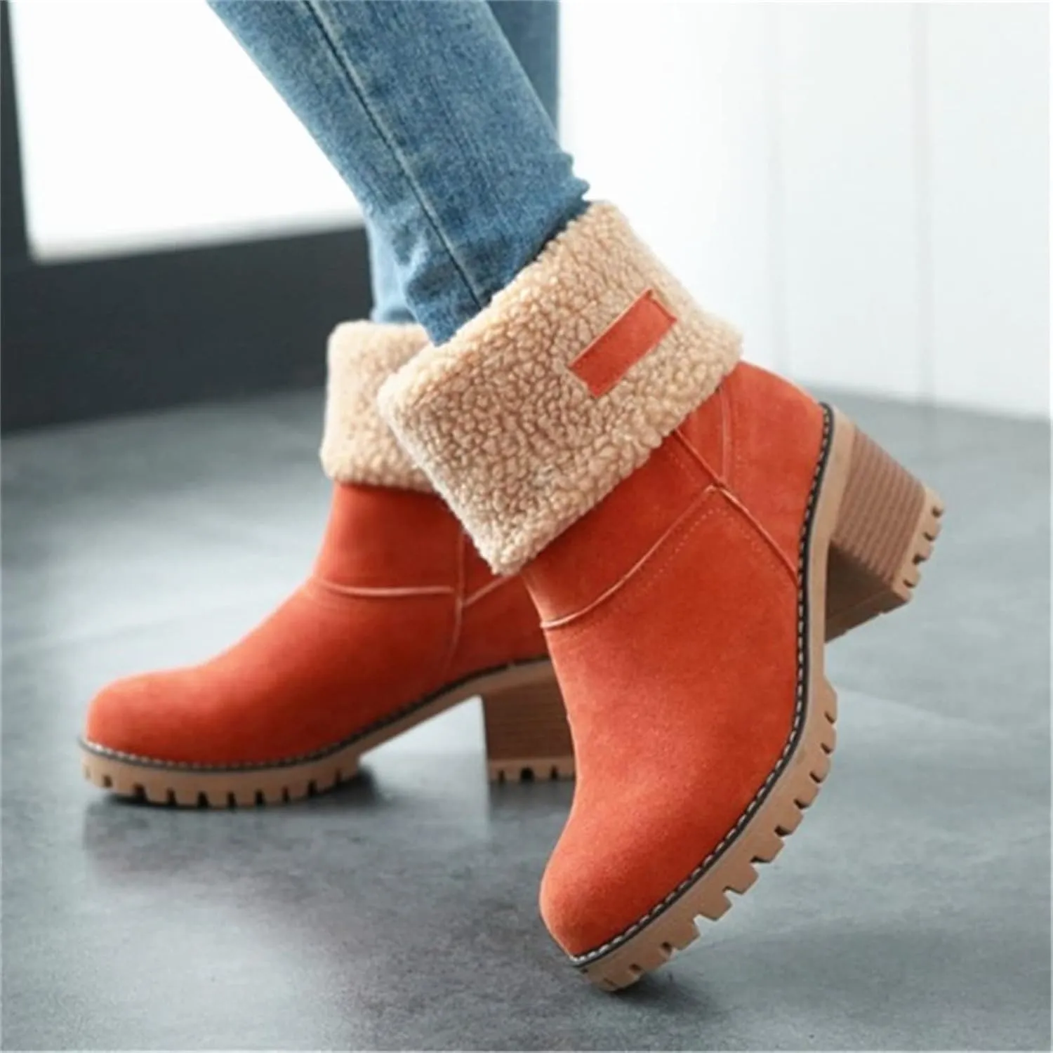 Lausiuoe Winter Boots For Women Fashion Wide Calf Snow Boots Fur Lined Warm Fuzzy booties Casual Outdoor Comfortable Shoes 2022