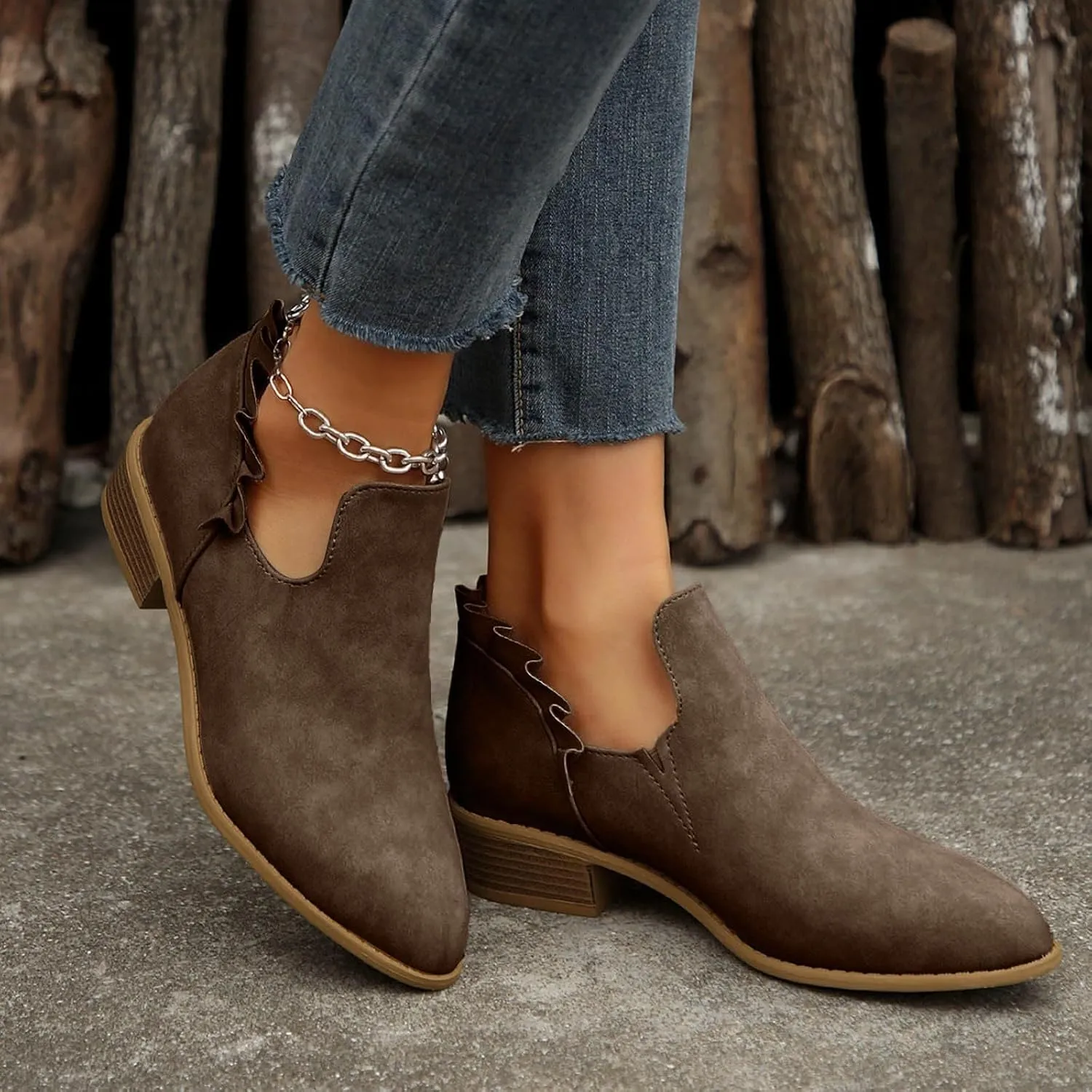 White Cowgirl Boots Woman Side Zipper Ankle Boots Suede Pointy Toe Block Chunky Short Heels Girls Ladies Fall Winter