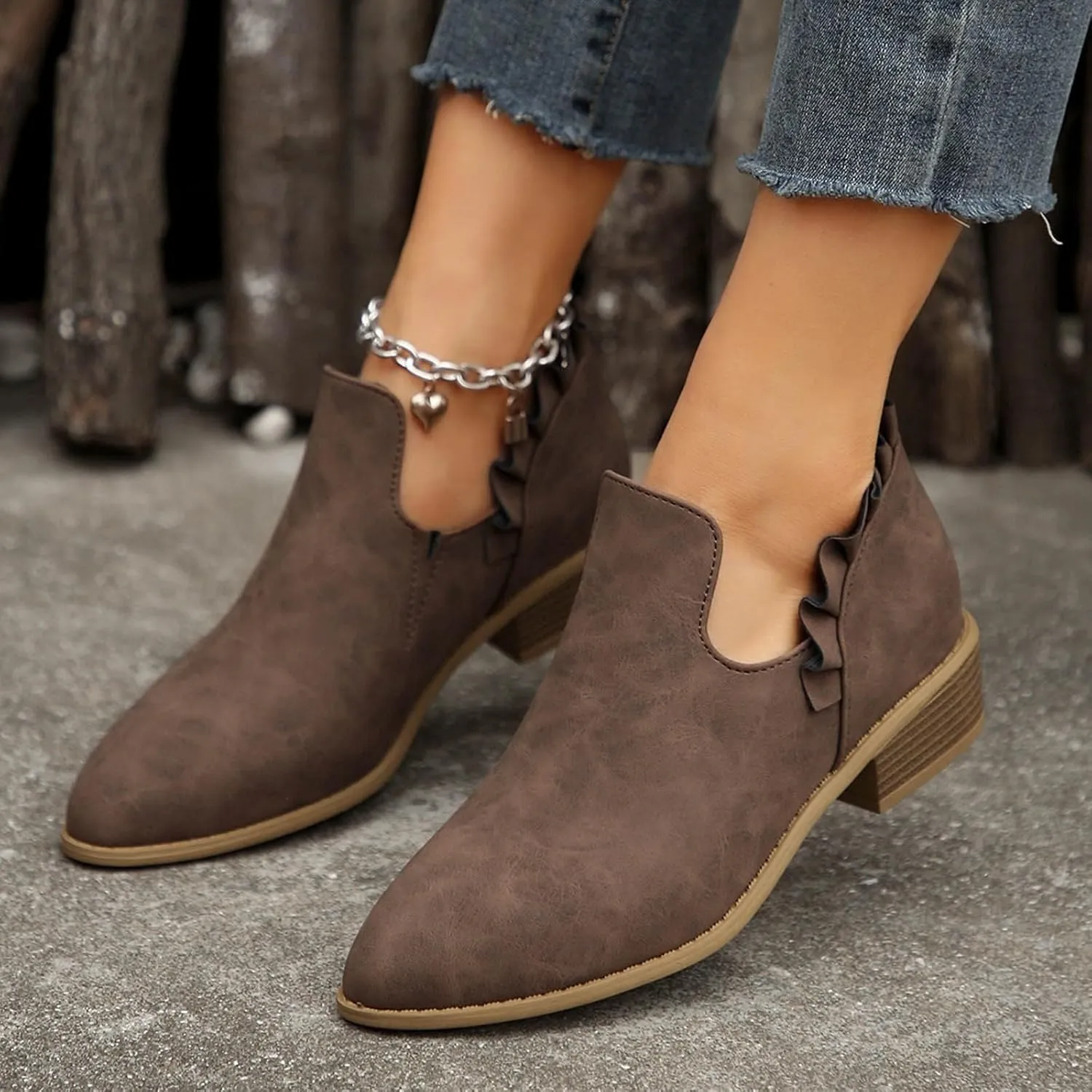 White Cowgirl Boots Woman Side Zipper Ankle Boots Suede Pointy Toe Block Chunky Short Heels Girls Ladies Fall Winter