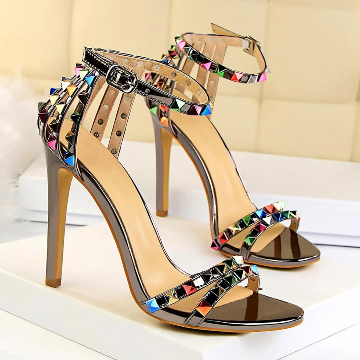 Women's Heeled Sandals Fashion Stilettos Open Shallow Mouthed Heels Sexy Nightclub Comfort Hollowed Out Strappy Dress Shoes Wedding Bridal Pumps Rivet Cutout Sandals
