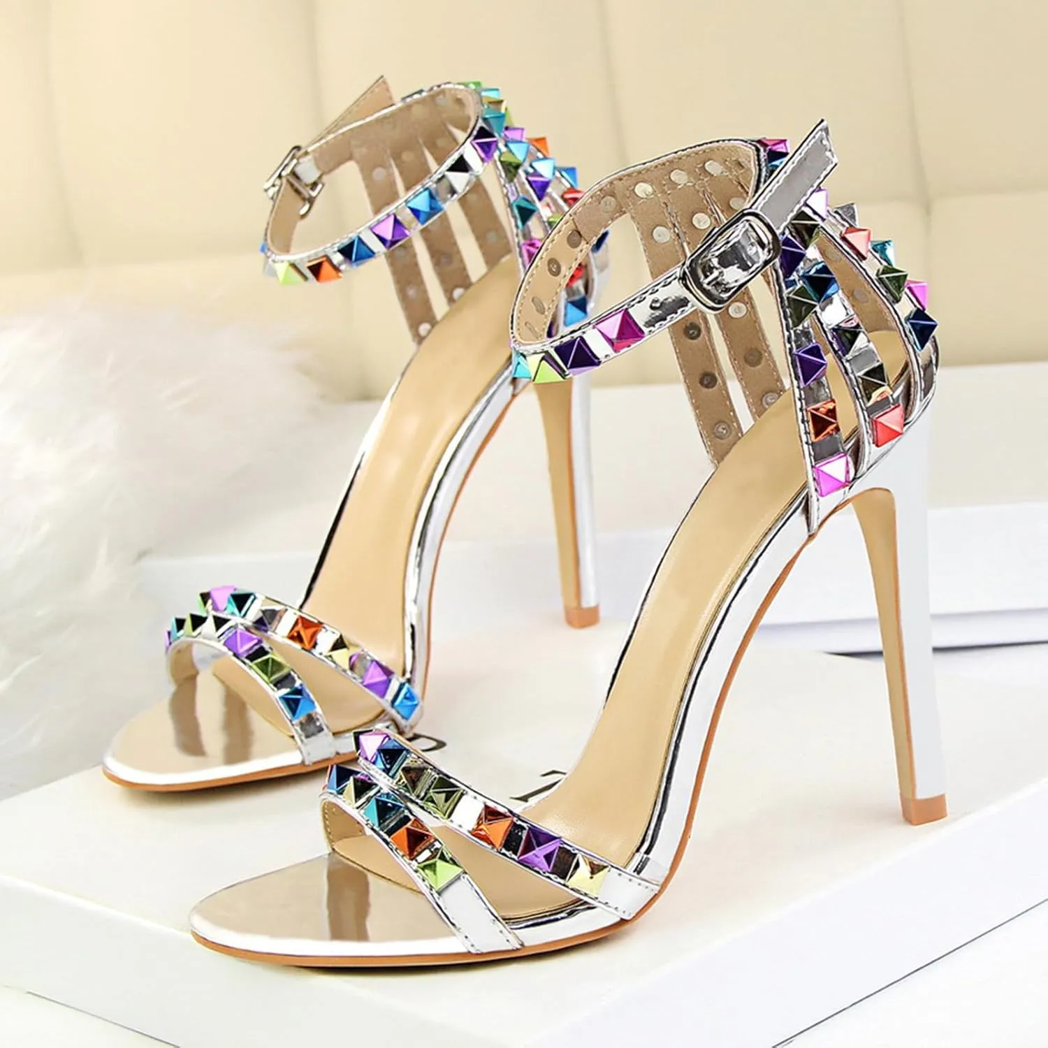 Women's Heeled Sandals Fashion Stilettos Open Shallow Mouthed Heels Sexy Nightclub Comfort Hollowed Out Strappy Dress Shoes Wedding Bridal Pumps Rivet Cutout Sandals